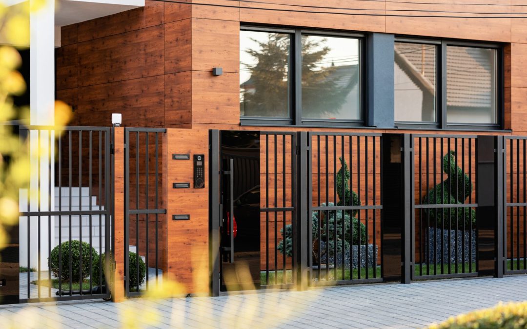 Residential and Commercial Electric Gates: Key Differences Explained